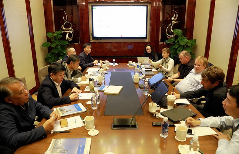 熊良虎赴京调查德国迪芬巴赫公司、ESATPOINT GLOBAL公司生态EVO厅板材设备工艺