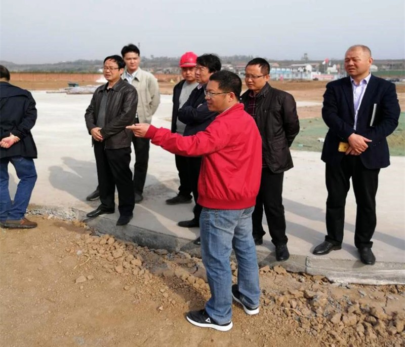 宝鸡蟠龙新区管委会主任杨明宽到水环境公司蟠龙新区污水处置厂调研