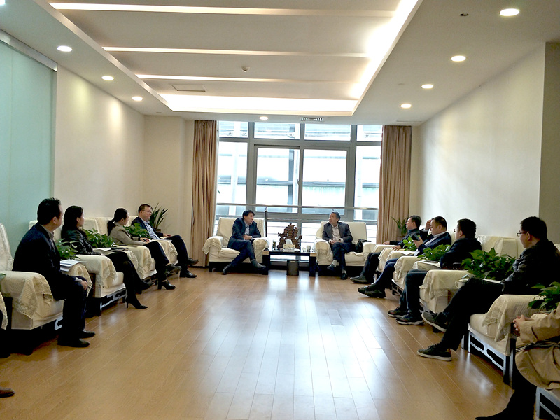 陕西EVO厅集团与西安国际港务区管委会互换座谈