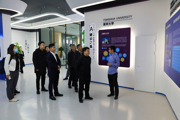 熊良虎赴清华苏州环境创新钻研院调查调研