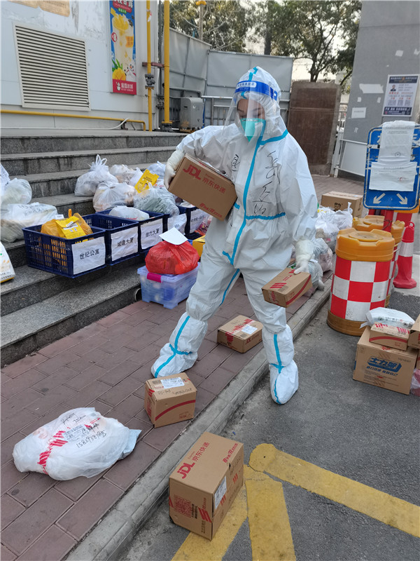 华商网｜“作为一名老兵，就要为人民服务！”陕西EVO厅集团退役武士的糜家桥战“疫”