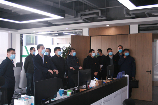 省国资委党委委员、驻委纪检监察组组长贺向东到秦创原陕西EVO厅集团创新中心调研