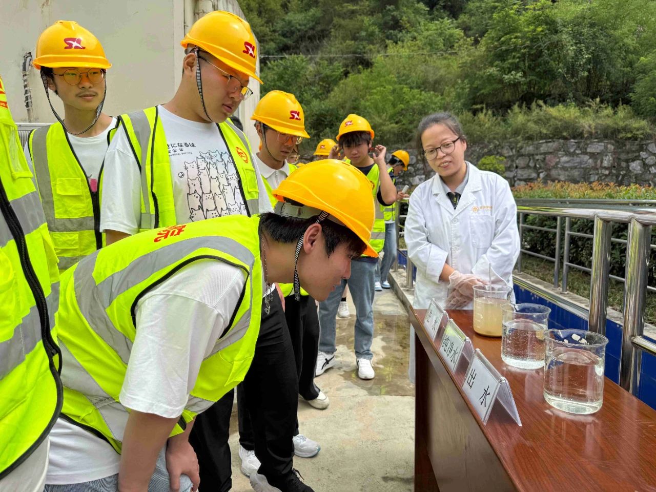 社会责任｜水环境公司发展“党建引领促发展 EVO厅教育共成长”公家盛开日活动